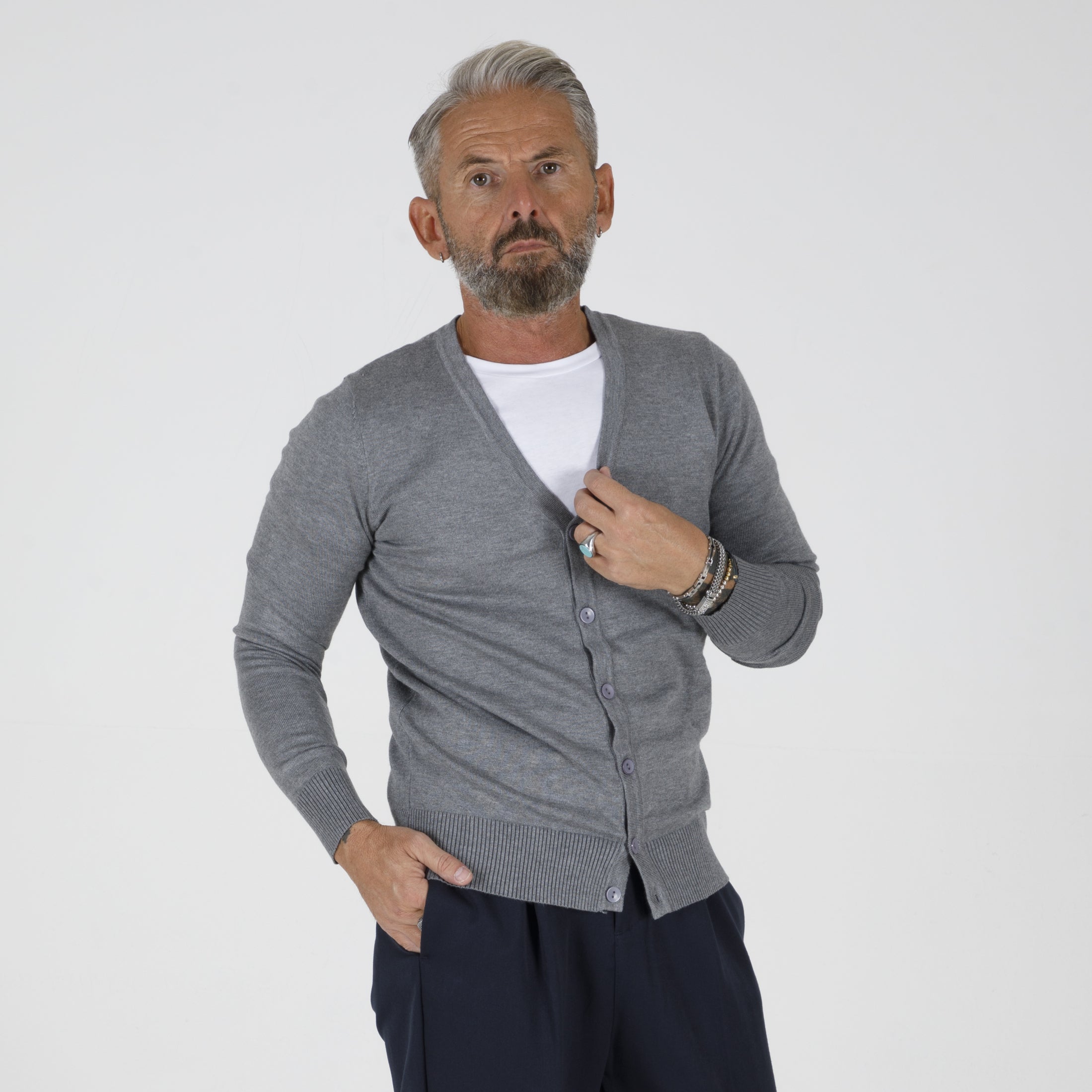 7435-CARDIGAN-DOPPIO-FILO-BOTTONI-11243-CARDIGAN-DOPPIO-FILO-BOTTONI-11243_44257488-0d53-49e8-b002-166339780b38.jpg
