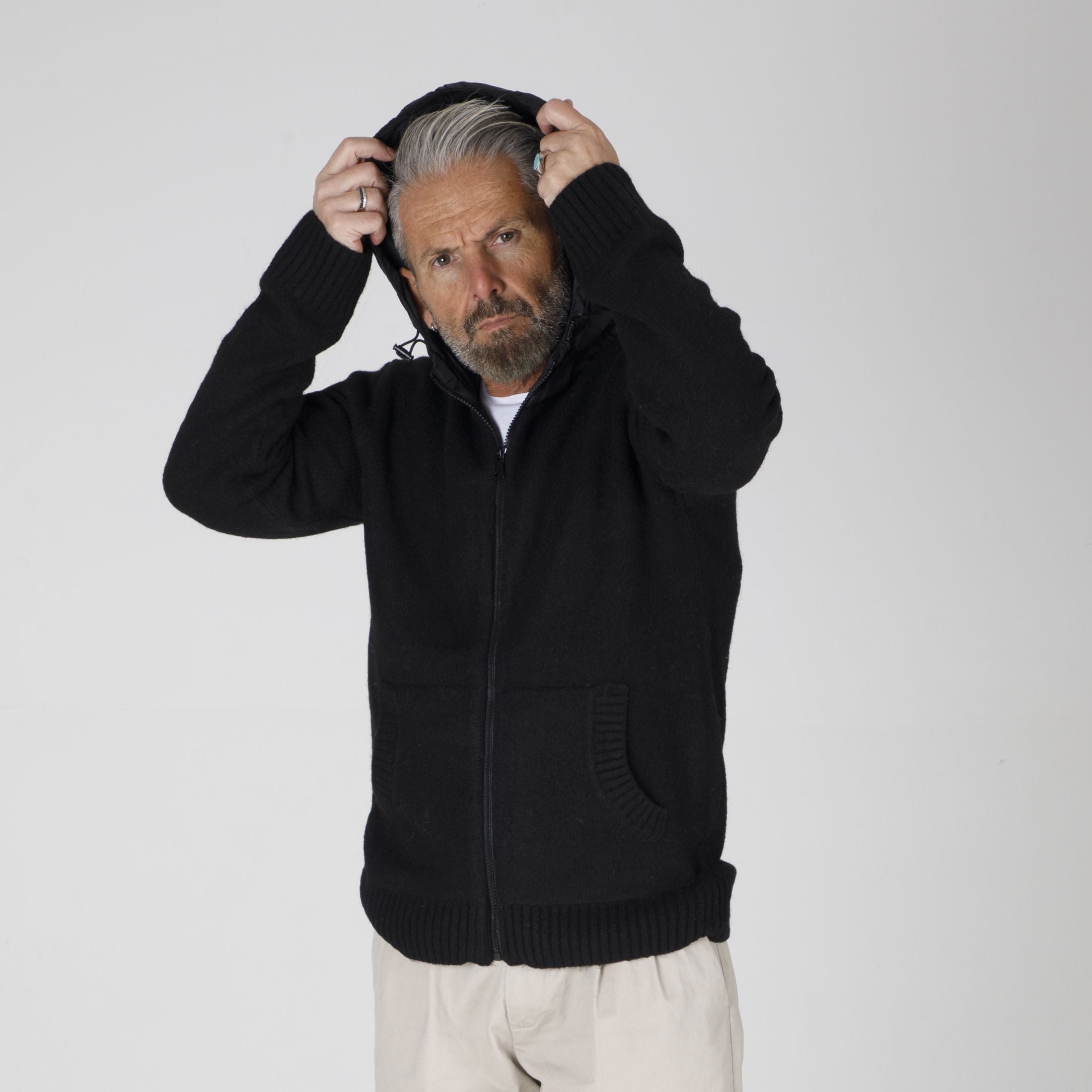 7479-CARDIGAN-ZIP-CON-CAPPUCCIO-TECNICO-11379-CARDIGAN-ZIP-CON-CAPPUCCIO-TECNICO-11379.jpg