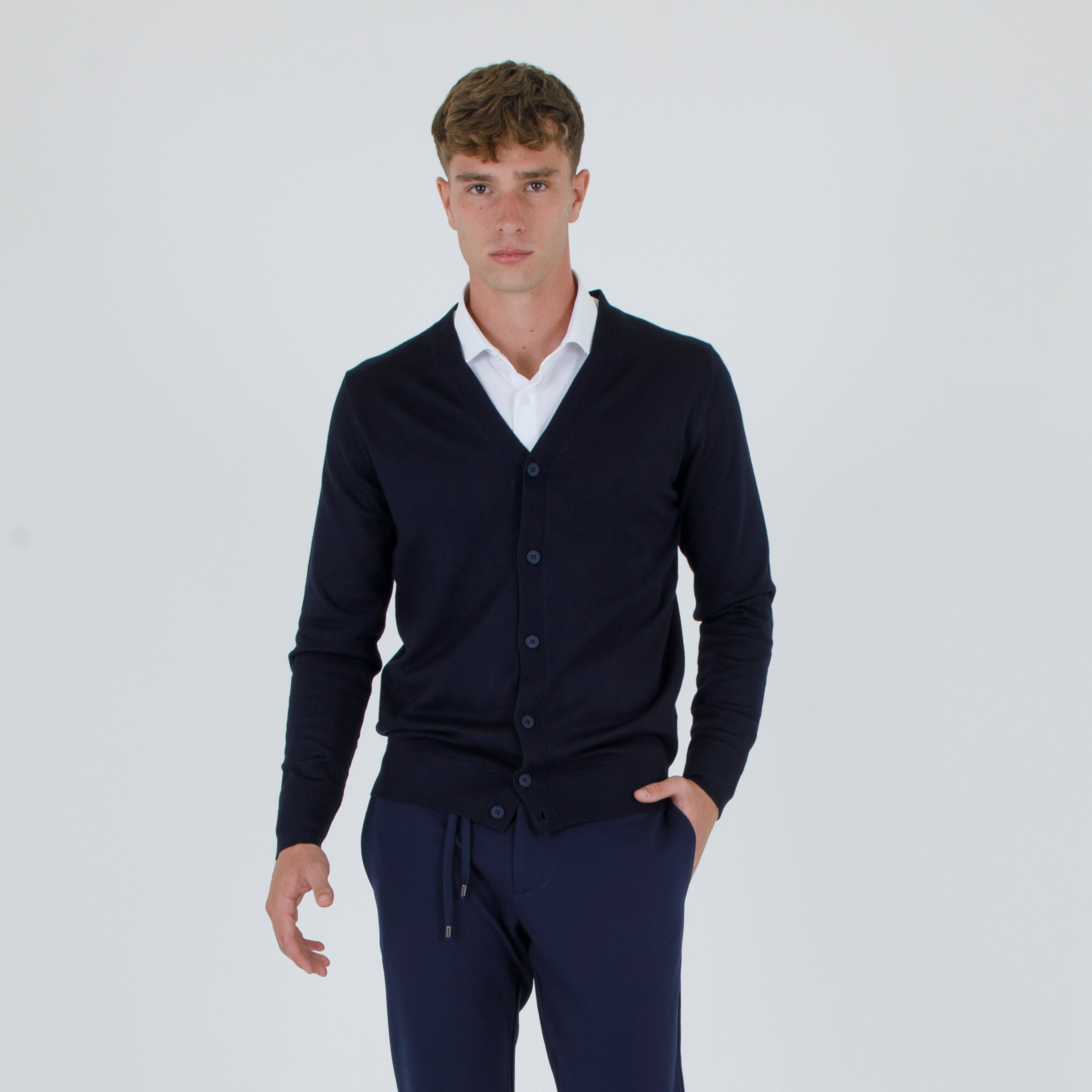 8953-CARDIGAN-DOPPIO-FILO-BOTTONI-11432-CARDIGAN-DOPPIO-FILO-BOTTONI-11432_c43432ff-60ed-4595-b1c8-21914536473f.jpg