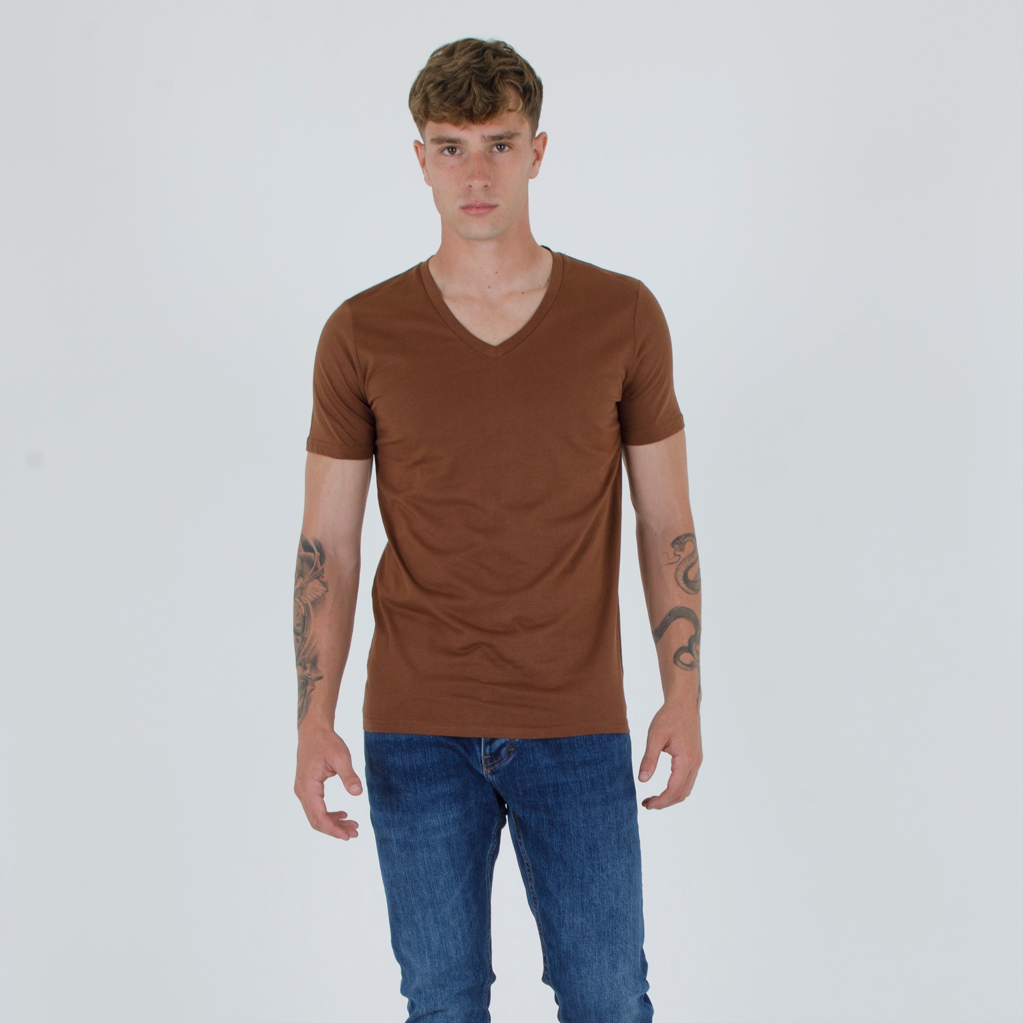 T-SHIRT SCOLLO A V -11497