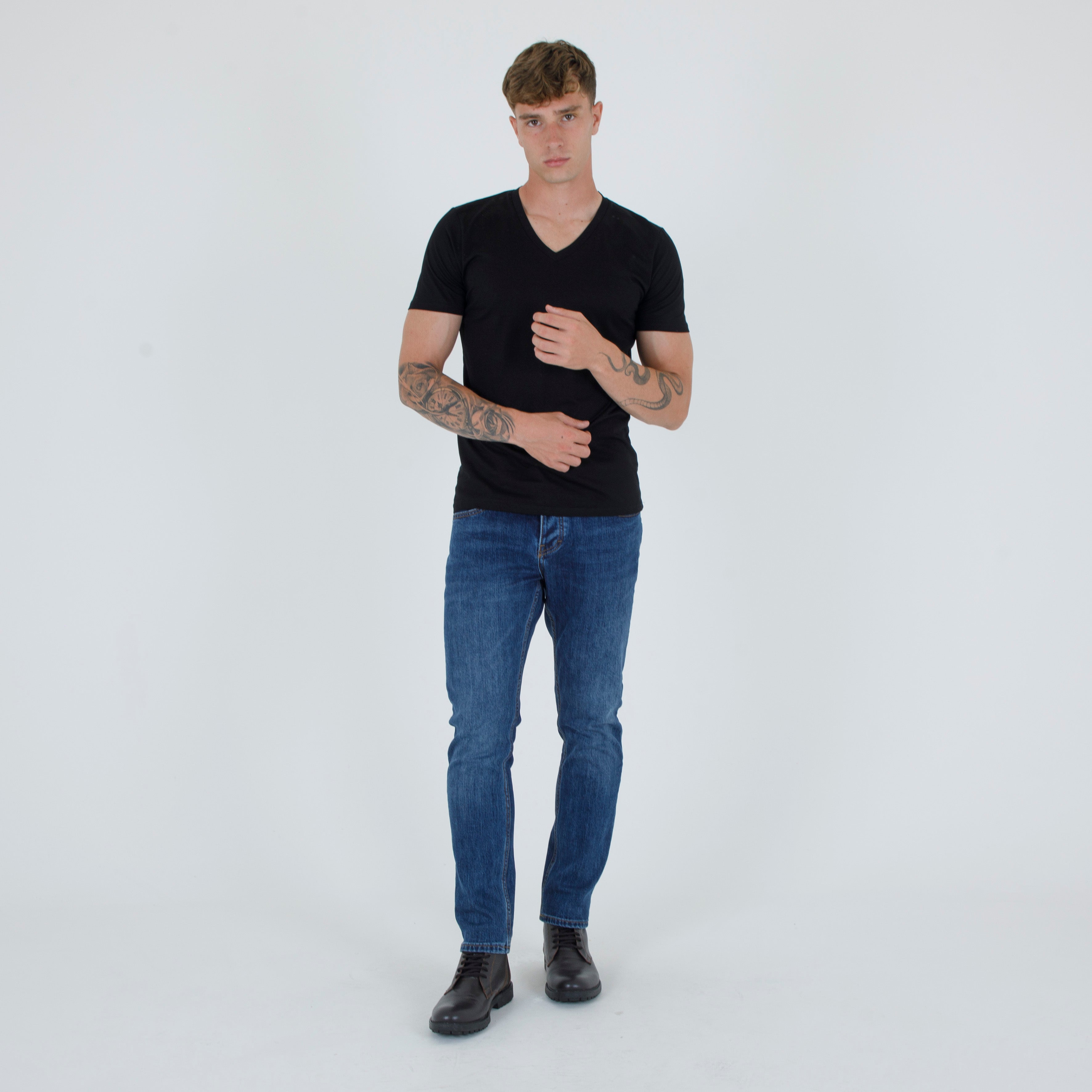 T-SHIRT SCOLLO A V -11497